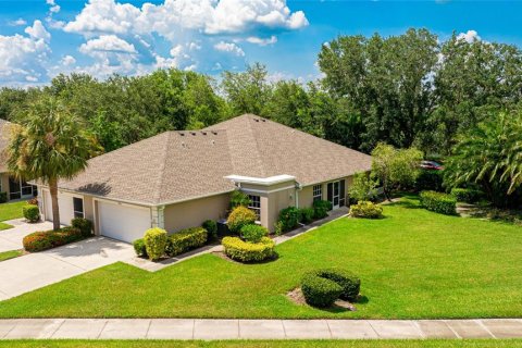 Villa ou maison à vendre à North Port, Floride: 2 chambres, 138.24 m2 № 1300546 - photo 2