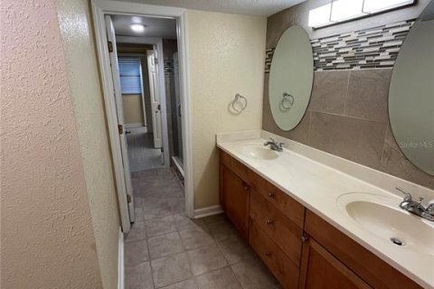 Condominio en venta en Orlando, Florida, 2 dormitorios, 103.68 m2 № 990927 - foto 18