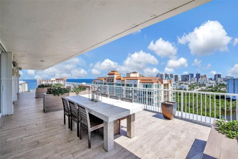 Condo in Fort Lauderdale, Florida, 3 bedrooms  № 1399939 - photo 16