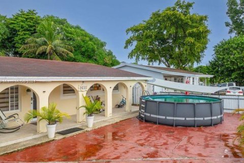 Casa en venta en Miami, Florida, 4 dormitorios, 193.98 m2 № 1399890 - foto 7