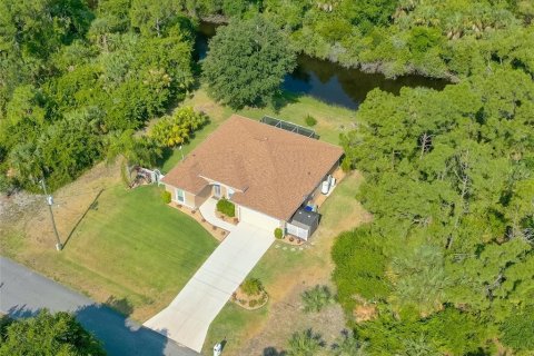 Villa ou maison à vendre à North Port, Floride: 3 chambres, 155.8 m2 № 1166891 - photo 1