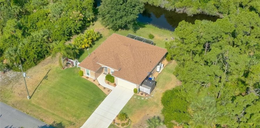 Villa ou maison à North Port, Floride 3 chambres, 155.8 m2 № 1166891