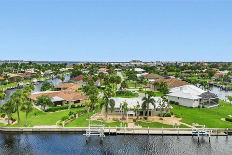 Villa ou maison à vendre à Punta Gorda, Floride: 3 chambres, 187.48 m2 № 1315488 - photo 27