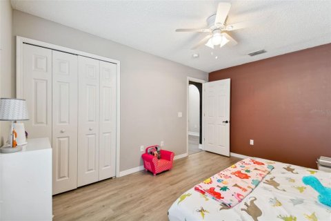 Casa en venta en Wesley Chapel, Florida, 3 dormitorios, 174.1 m2 № 1287671 - foto 2