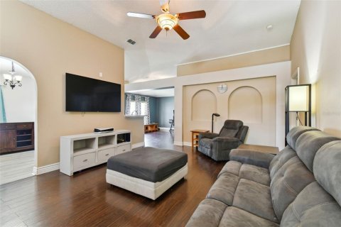 Casa en venta en Wesley Chapel, Florida, 3 dormitorios, 174.1 m2 № 1287671 - foto 6