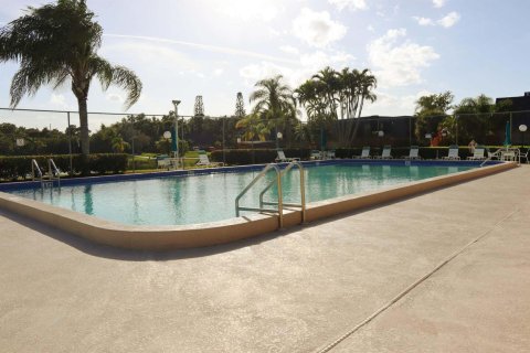 Adosado en venta en Stuart, Florida, 3 dormitorios, 140.47 m2 № 1182103 - foto 4