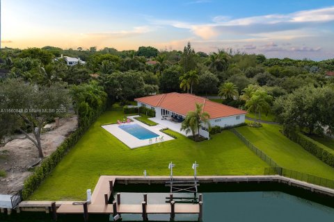 Villa ou maison à vendre à Coral Gables, Floride: 4 chambres, 277.5 m2 № 1368992 - photo 1