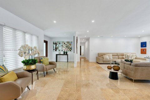 Casa en venta en Coral Gables, Florida, 4 dormitorios, 277.5 m2 № 1368992 - foto 21