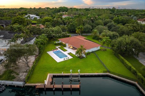 Villa ou maison à vendre à Coral Gables, Floride: 4 chambres, 277.5 m2 № 1368992 - photo 6