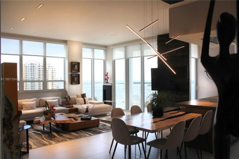 Condominio en venta en Miami, Florida, 2 dormitorios, 129.78 m2 № 1368994 - foto 13