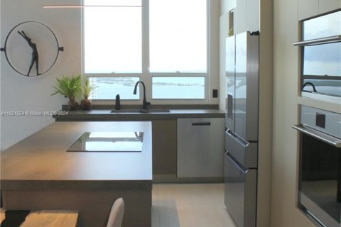 Condominio en venta en Miami, Florida, 2 dormitorios, 129.78 m2 № 1368994 - foto 23