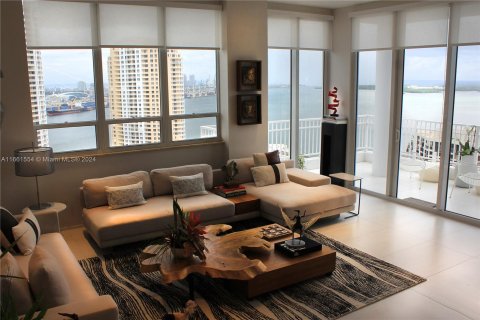 Condominio en venta en Miami, Florida, 2 dormitorios, 129.78 m2 № 1368994 - foto 14