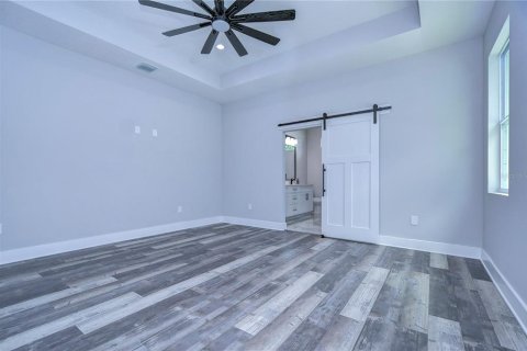 Casa en venta en Tampa, Florida, 4 dormitorios, 190.54 m2 № 1362816 - foto 17