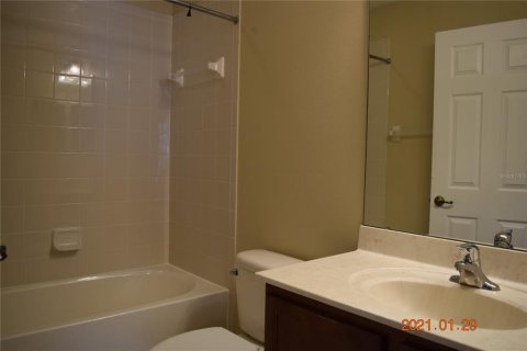 Touwnhouse à louer à Orlando, Floride: 3 chambres, 122.45 m2 № 1378229 - photo 23