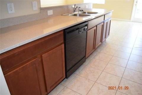 Townhouse in Orlando, Florida 3 bedrooms, 122.45 sq.m. № 1378229 - photo 13