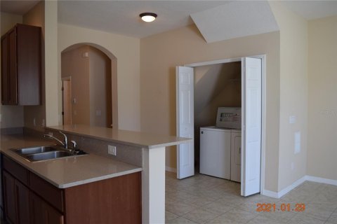 Townhouse in Orlando, Florida 3 bedrooms, 122.45 sq.m. № 1378229 - photo 10