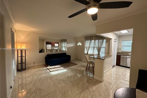 Copropriété à louer à Hollywood, Floride: 1 chambre, 55.46 m2 № 1364836 - photo 3