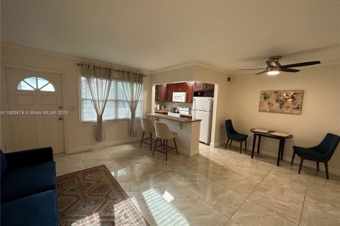 Copropriété à louer à Hollywood, Floride: 1 chambre, 55.46 m2 № 1364836 - photo 2