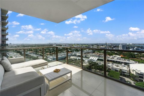 Condominio en venta en Bal Harbour, Florida, 2 dormitorios, 148.55 m2 № 1431336 - foto 5