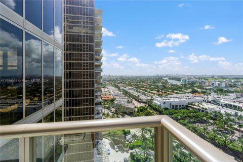 Condominio en venta en Bal Harbour, Florida, 2 dormitorios, 148.55 m2 № 1431336 - foto 7