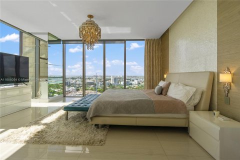 Condominio en venta en Bal Harbour, Florida, 2 dormitorios, 148.55 m2 № 1431336 - foto 29