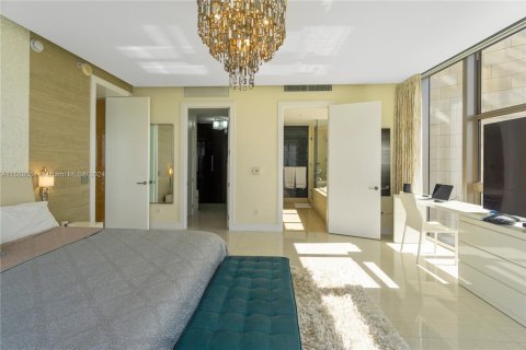 Condominio en venta en Bal Harbour, Florida, 2 dormitorios, 148.55 m2 № 1431336 - foto 30