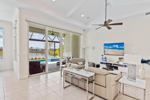 House in Vero Beach, Florida 4 bedrooms, 279.36 sq.m. № 668753 - photo 18