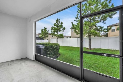 Townhouse in Tampa, Florida 3 bedrooms, 156.82 sq.m. № 1300076 - photo 29