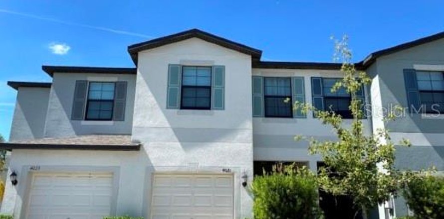 Townhouse in Tampa, Florida 3 bedrooms, 156.82 sq.m. № 1300076