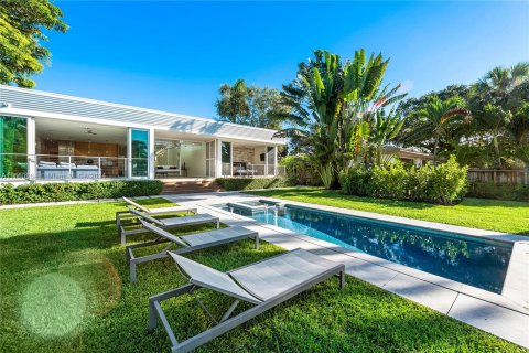 Casa en alquiler en Miami, Florida, 4 dormitorios, 365.01 m2 № 1368776 - foto 10