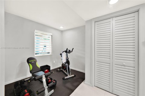 Casa en venta en Miami, Florida, 3 dormitorios, 137.12 m2 № 1368903 - foto 19