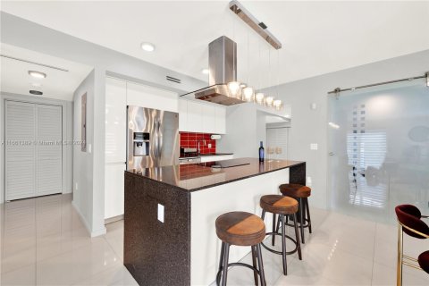 Casa en venta en Miami, Florida, 3 dormitorios, 137.12 m2 № 1368903 - foto 9