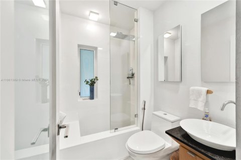 Casa en venta en Miami, Florida, 3 dormitorios, 137.12 m2 № 1368903 - foto 28