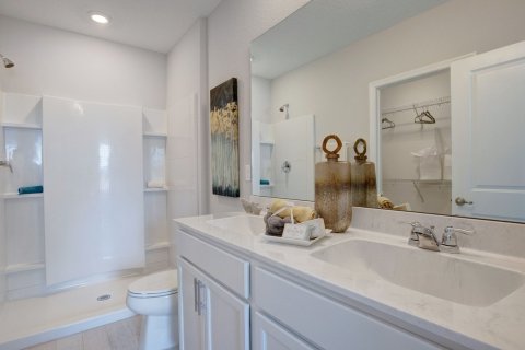 Townhouse in ASPIRE AT WATERSTONE in Fort Pierce, Florida 4 bedrooms, 150 sq.m. № 61502 - photo 4
