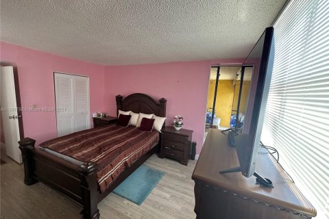 Купить кондоминиум в Лодердейл-Лейкс, Флорида 1 спальня, 69.49м2, № 1101042 - фото 7