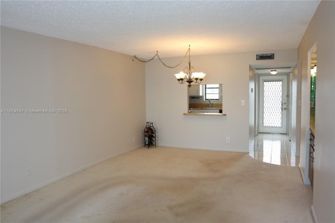 Condo in Boca Raton, Florida, 2 bedrooms  № 1364863 - photo 12