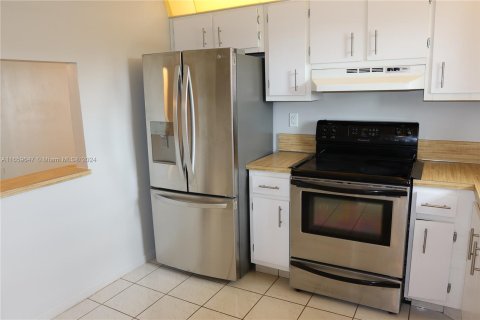 Condo in Boca Raton, Florida, 2 bedrooms  № 1364863 - photo 9