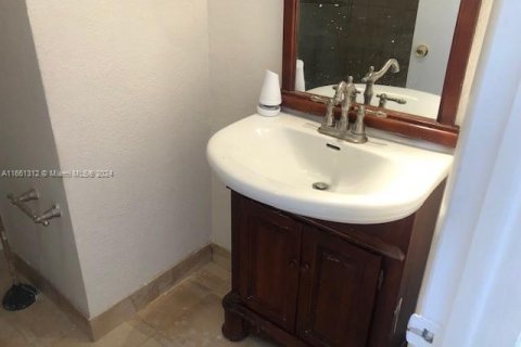 Condominio en alquiler en Miami, Florida, 3 dormitorios, 111.95 m2 № 1367256 - foto 15