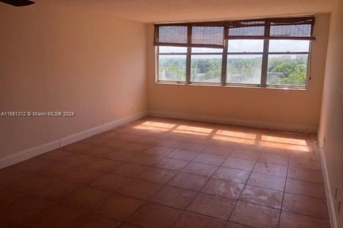 Copropriété à louer à Miami, Floride: 3 chambres, 111.95 m2 № 1367256 - photo 12