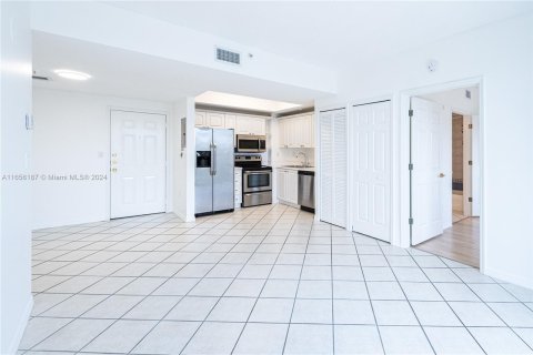 Copropriété à louer à Miami, Floride: 2 chambres, 76.92 m2 № 1367229 - photo 11