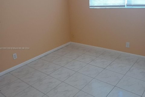 Condo in Homestead, Florida, 3 bedrooms  № 1367257 - photo 11