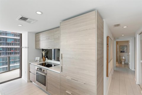 Condo in Miami, Florida, 3 bedrooms  № 1367179 - photo 10