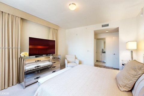 Condo in Miami, Florida, 3 bedrooms  № 1365342 - photo 21