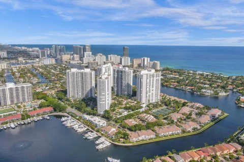 Condominio en venta en Aventura, Florida, 3 dormitorios, 294.78 m2 № 1233464 - foto 5