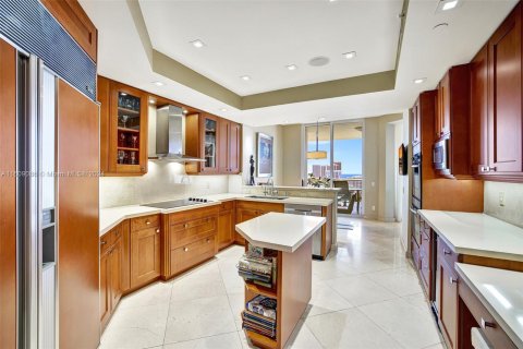 Condo in Aventura, Florida, 3 bedrooms  № 1233464 - photo 17