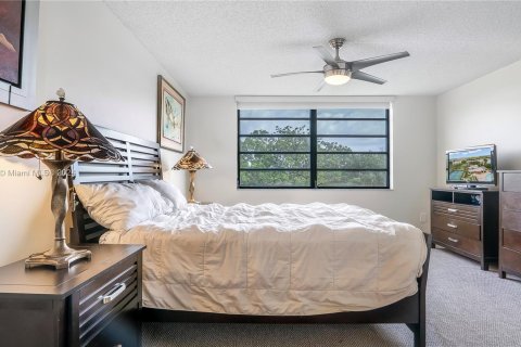 Condominio en venta en Pembroke Pines, Florida, 2 dormitorios, 94.85 m2 № 1233467 - foto 17