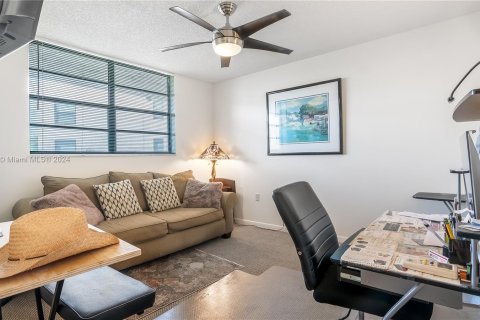 Condominio en venta en Pembroke Pines, Florida, 2 dormitorios, 94.85 m2 № 1233467 - foto 20
