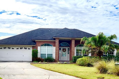 Villa ou maison à louer à Jacksonville, Floride: 4 chambres, 187.01 m2 № 865835 - photo 1