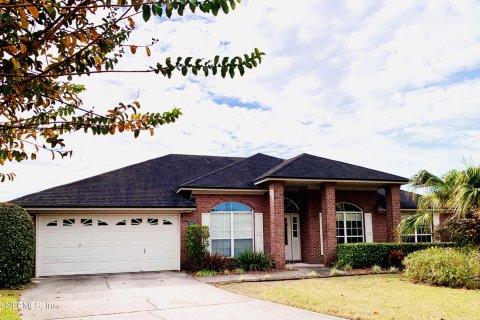 Villa ou maison à louer à Jacksonville, Floride: 4 chambres, 187.01 m2 № 865835 - photo 2