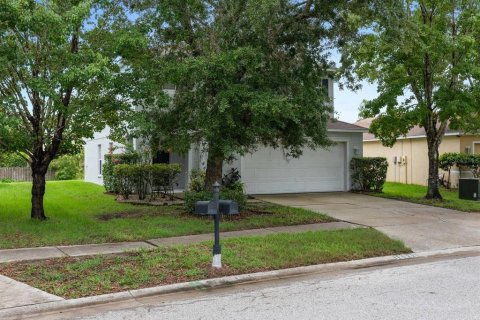 House in Land O' Lakes, Florida 3 bedrooms, 196.21 sq.m. № 1297136 - photo 3